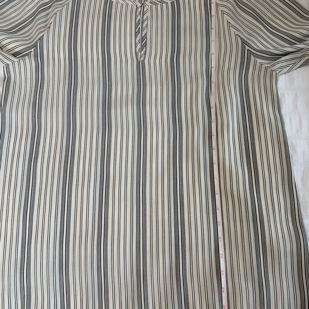Ivanka Trump Blouse - Picture 14 of 16
